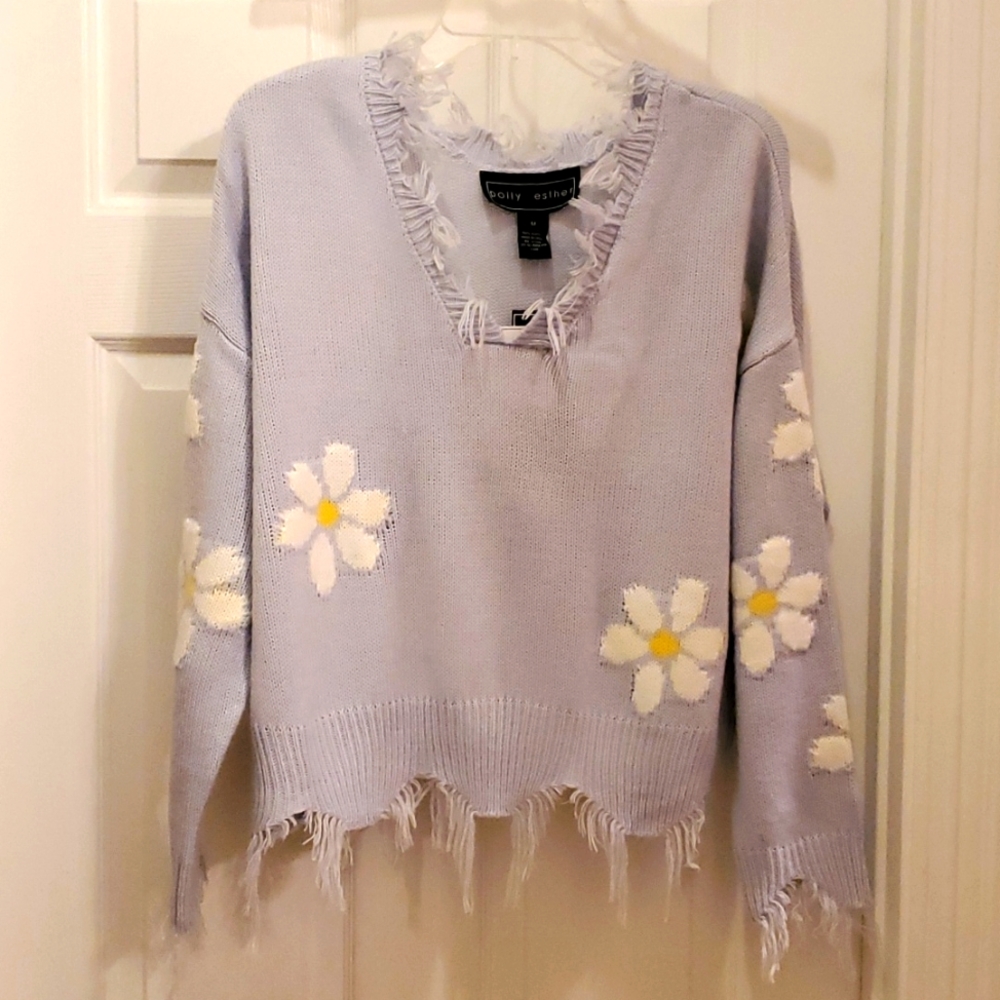 NWT Polly & Esther Juniors Medium Daisy Destructed Sweater